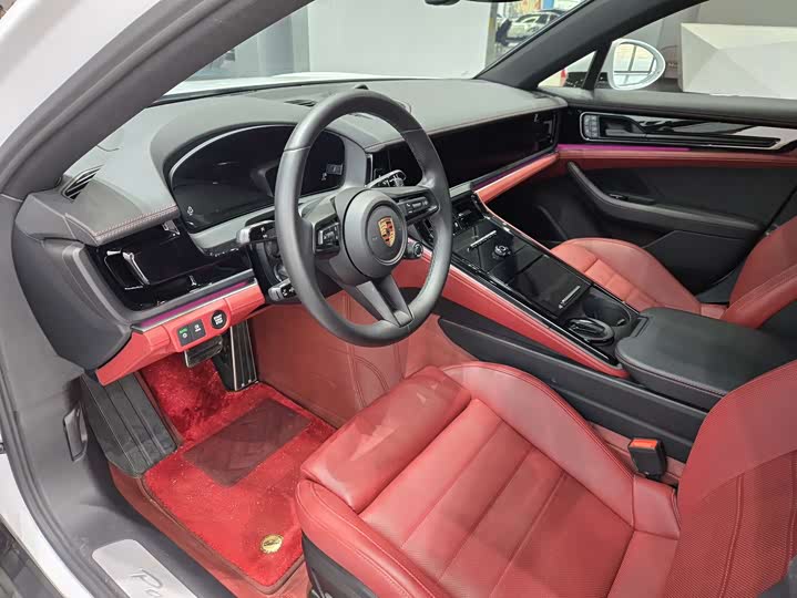 Фото 9 - Porsche Panamera