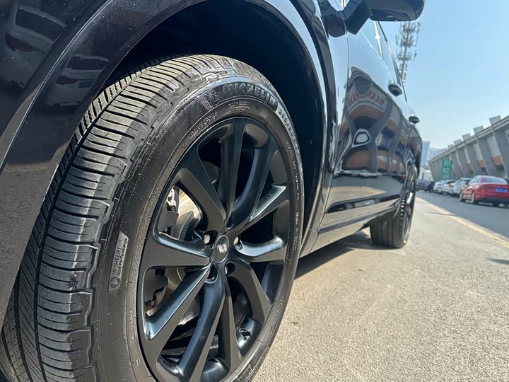 Фото 3 - LiXiang One