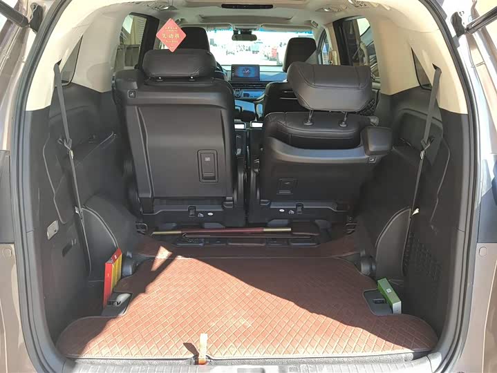 Фото 4 - Honda Elysion