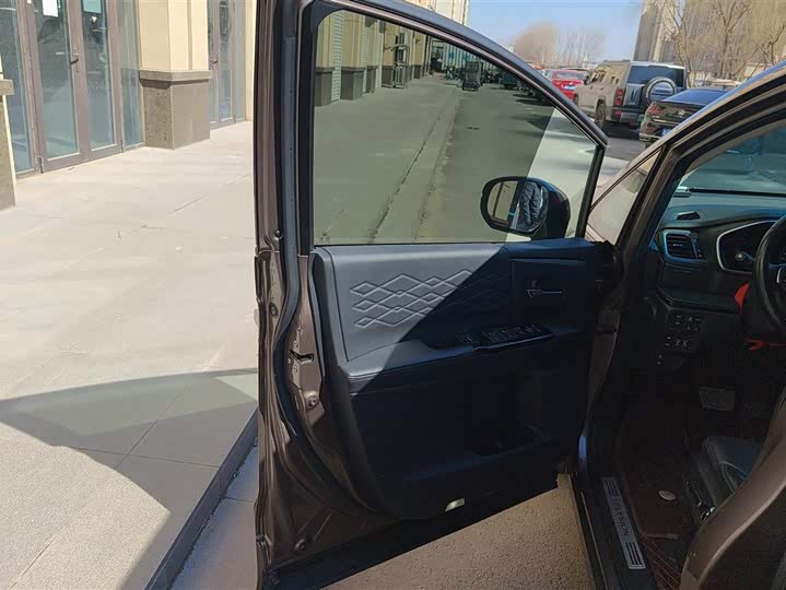 Фото 7 - Honda Elysion