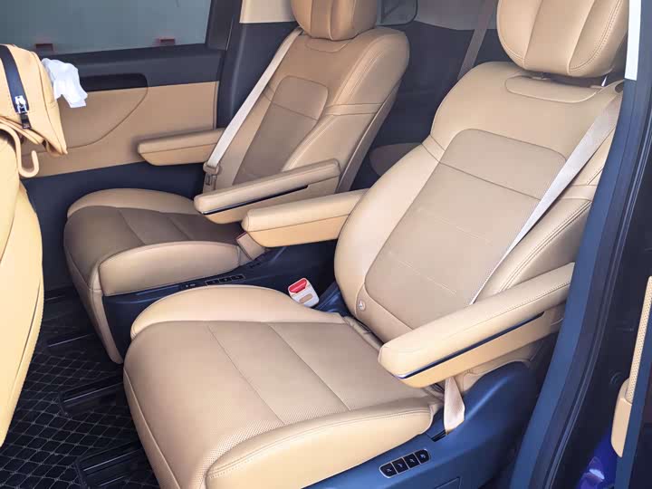 Фото 7 - GAC Trumpchi E8