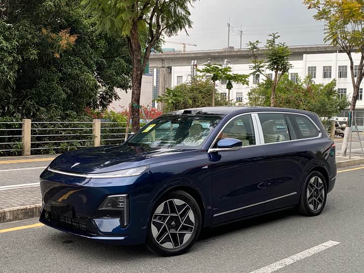 Фото 1 - Changan Deepal S09