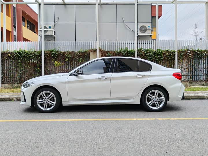 Фото 7 - BMW 1 Series