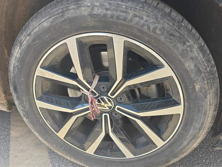 Фото 6 - Volkswagen Magotan