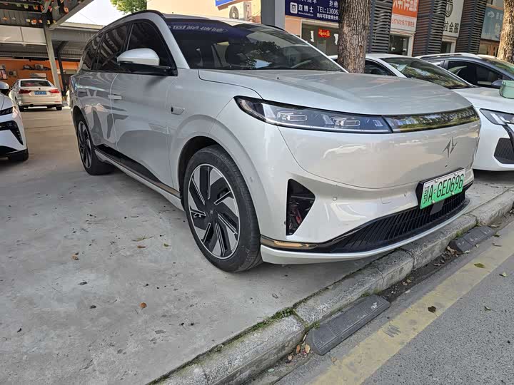 Фото 3 - Dongfeng Yipai eπ 008