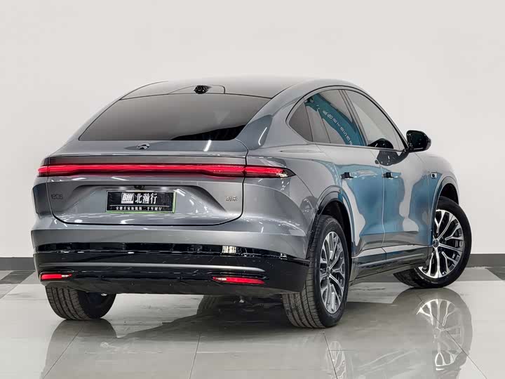 Фото 4 - Nio EC6