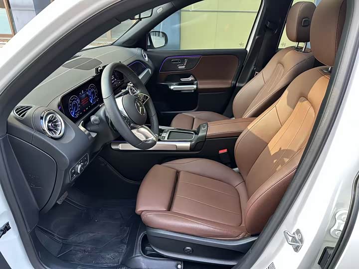 Фото 6 - Mercedes-Benz EQB