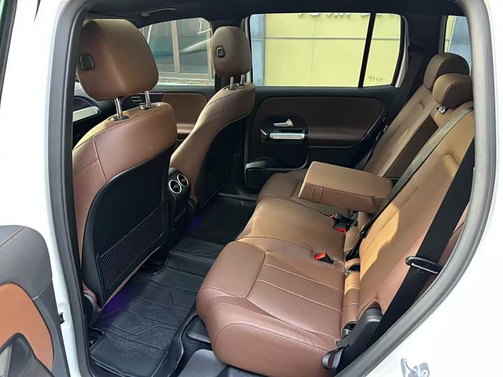 Фото 8 - Mercedes-Benz EQB