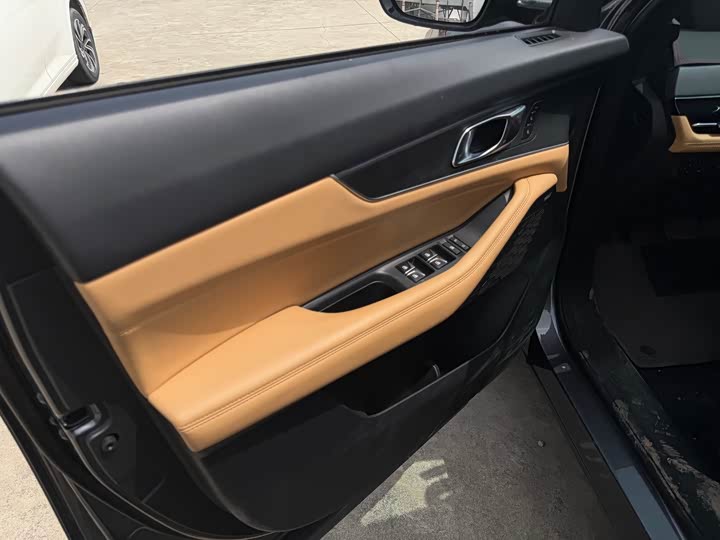 Фото 8 - Changan UNI-K