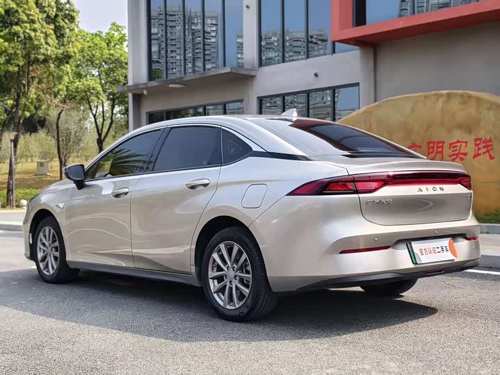 Фото 5 - GAC Aion S