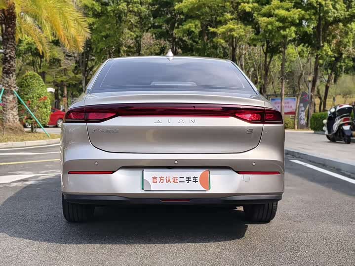 Фото 6 - GAC Aion S