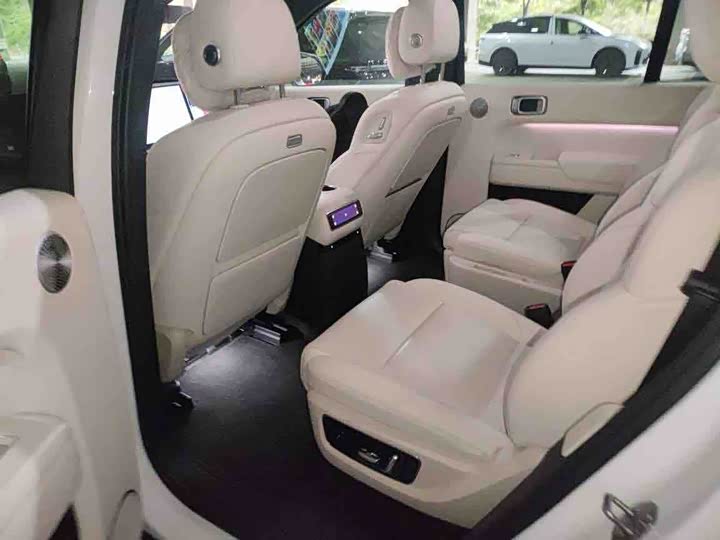 Фото 3 - LiXiang L9