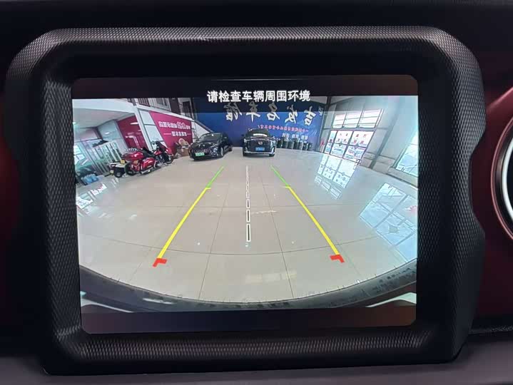 Фото 8 - Jeep Wrangler