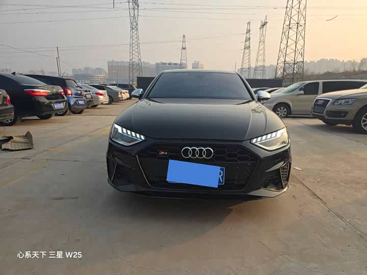 Фото 2 - Audi S4