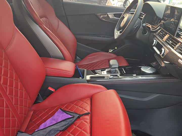 Фото 5 - Audi S4