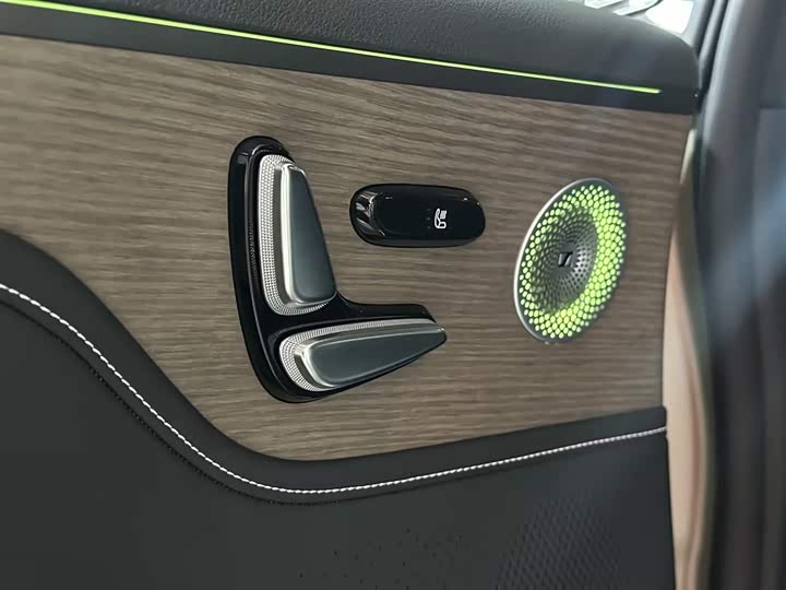 Фото 7 - Smart #5