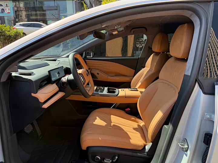 Фото 8 - Geely Galaxy Starshine 8 EM-i