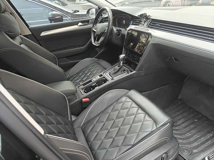 Фото 7 - Volkswagen Magotan GTE Hybrid