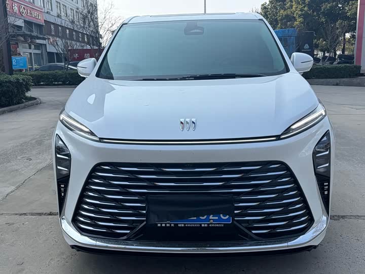 Photo 1 - Buick GL8 ES