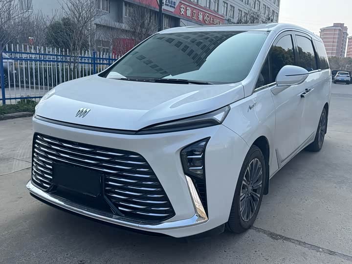 Photo 3 - Buick GL8 ES