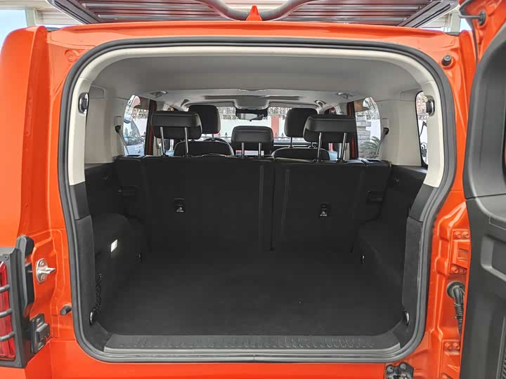 Фото 7 - Tank 300