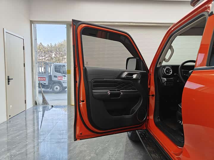 Фото 8 - Tank 300