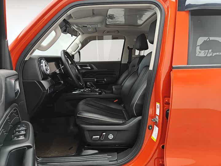 Фото 9 - Tank 300