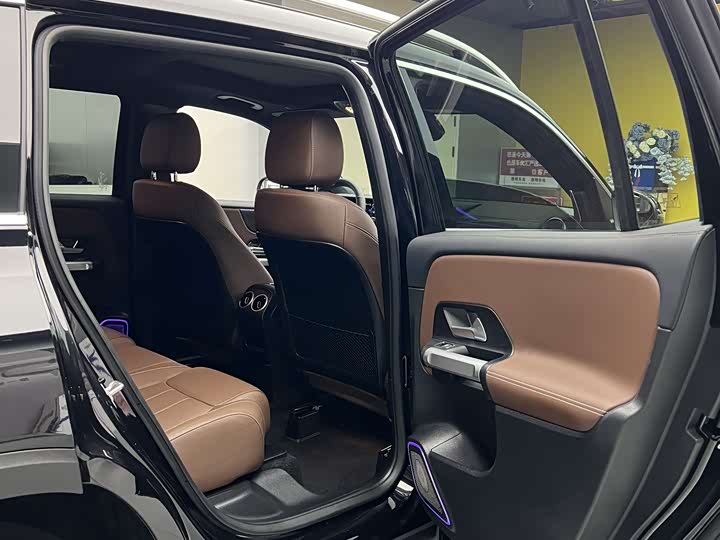 Фото 6 - Mercedes-Benz GLB-Class