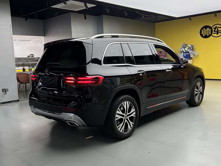 Фото 7 - Mercedes-Benz GLB-Class