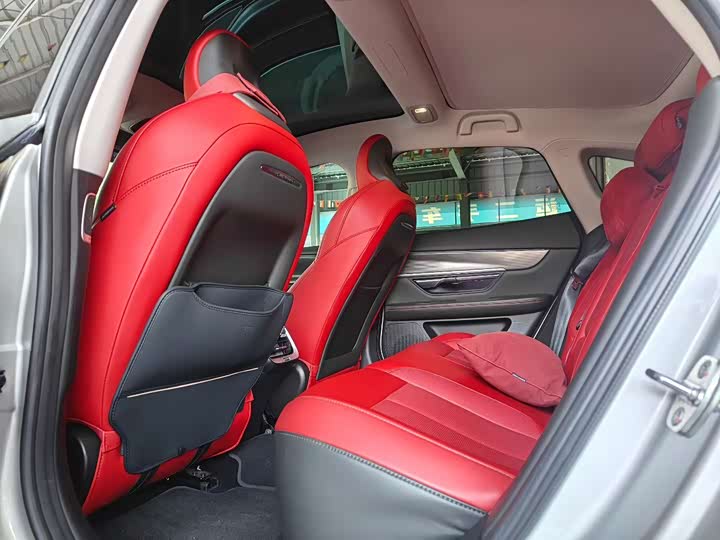 Фото 5 - XPeng P7