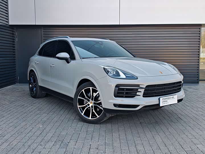 Фото 1 - Porsche Cayenne