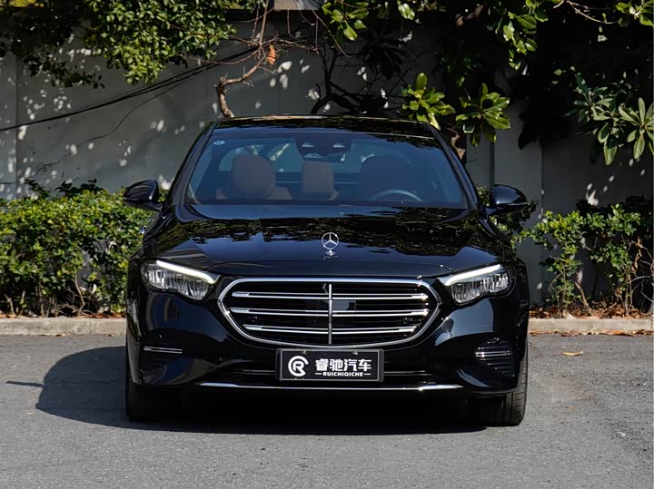 Фото 2 - Mercedes-Benz E-Class Hybrid