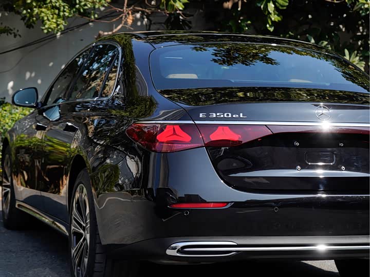 Фото 6 - Mercedes-Benz E-Class Hybrid