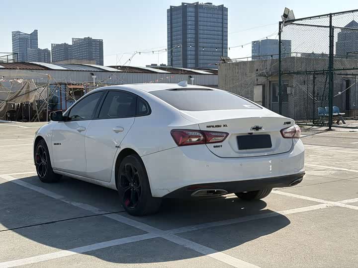 Фото 6 - Chevrolet Malibu XL