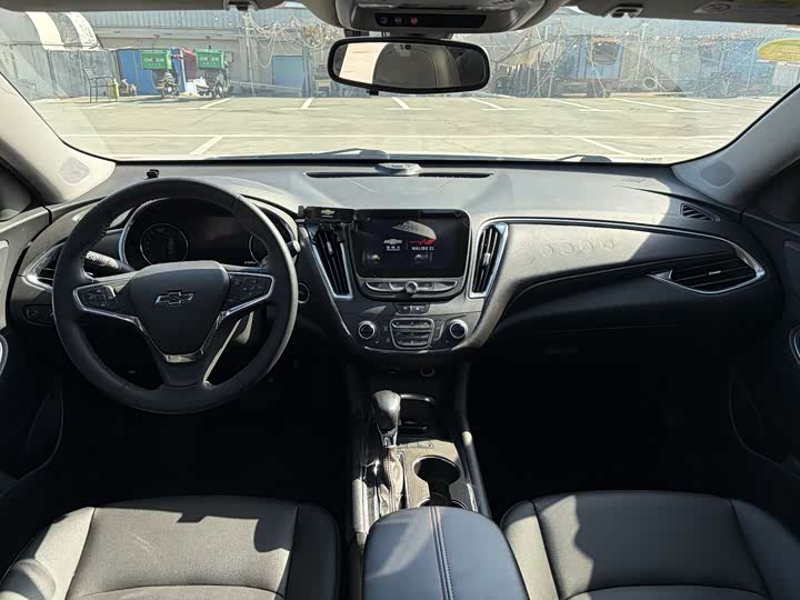 Фото 9 - Chevrolet Malibu XL