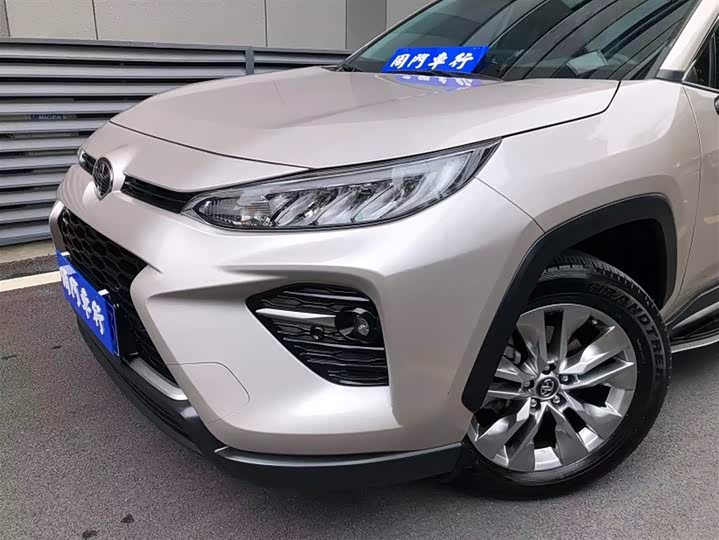 Фото 3 - Toyota Wildlander