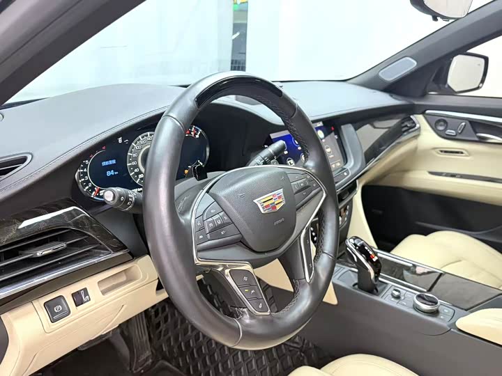 Фото 7 - Cadillac CT6