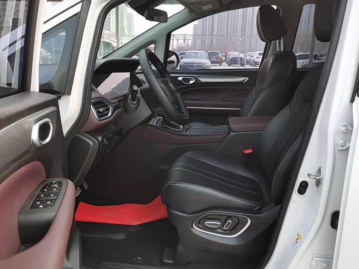 Фото 4 - GAC Trumpchi M6