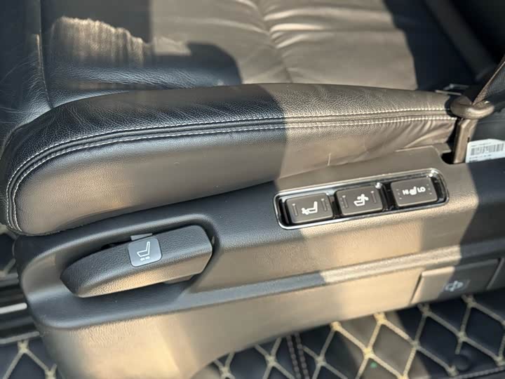 Фото 9 - Honda Elysion