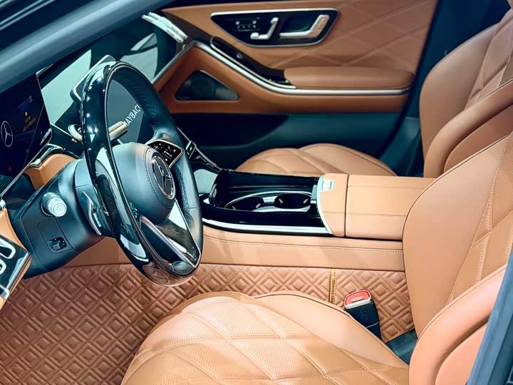 Photo 4 - Mercedes-Benz Maybach S-Class