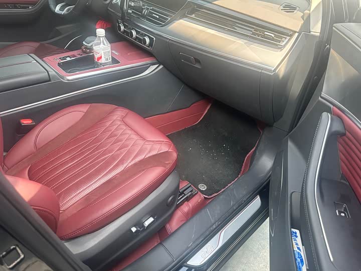 Photo 4 - Hongqi HS5