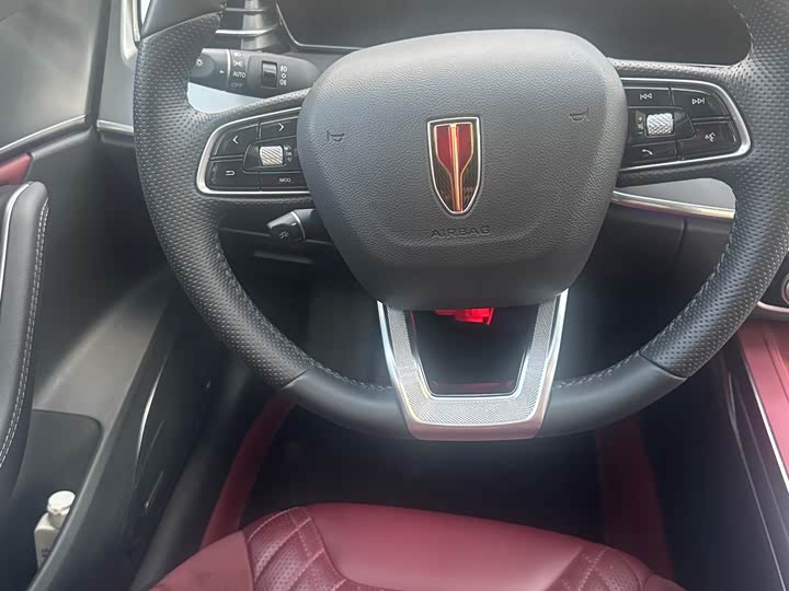 Photo 6 - Hongqi HS5