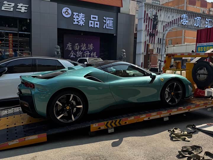 Photo 3 - Ferrari SF90