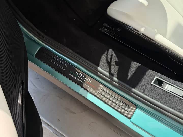 Photo 5 - Ferrari SF90