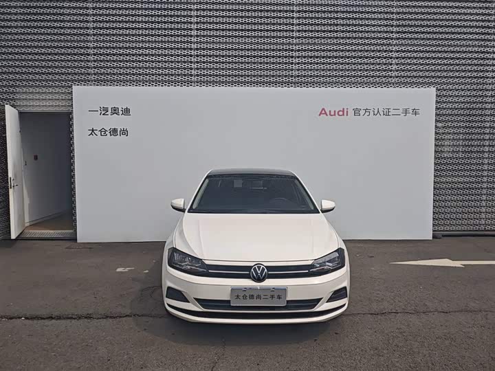 Фото 1 - Volkswagen Polo