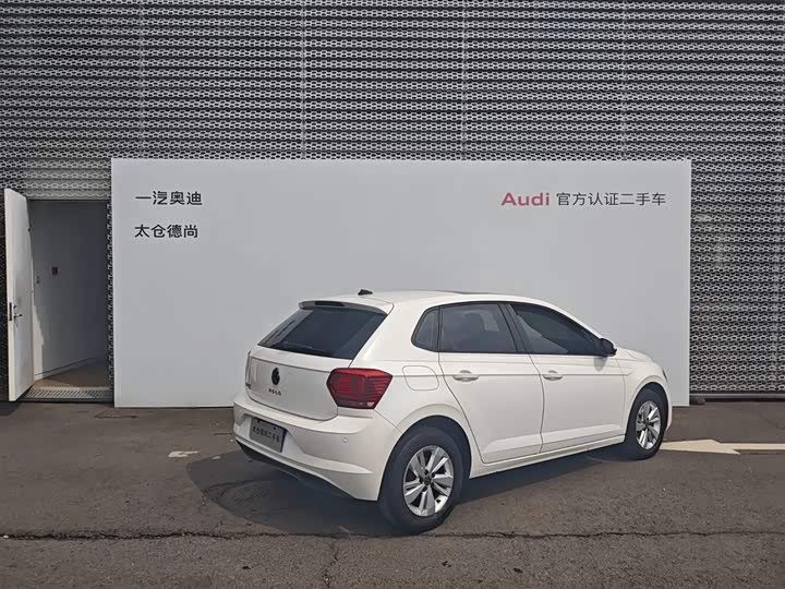 Фото 3 - Volkswagen Polo