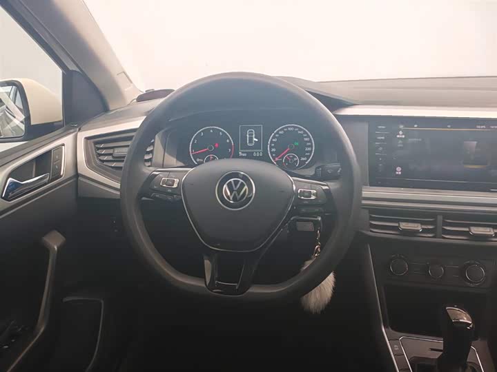 Фото 6 - Volkswagen Polo