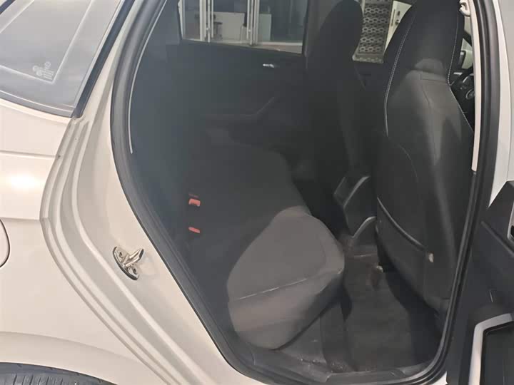 Фото 8 - Volkswagen Polo