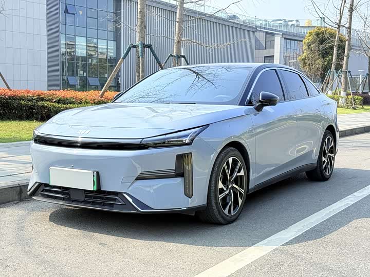 Фото 1 - Geely Galaxy L6