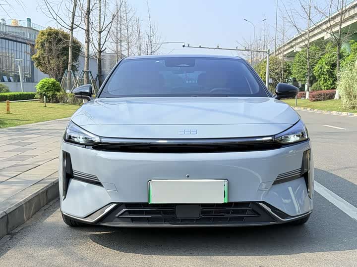 Фото 3 - Geely Galaxy L6